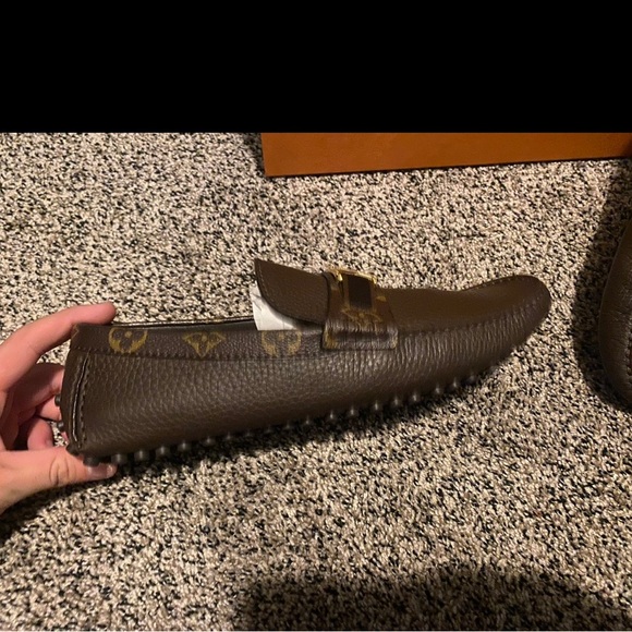 Louis Vuitton loafers - Picture 2 of 8